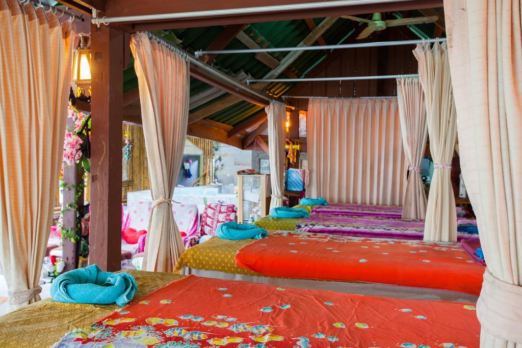 The Expat Hotel Patong Kültér fotó