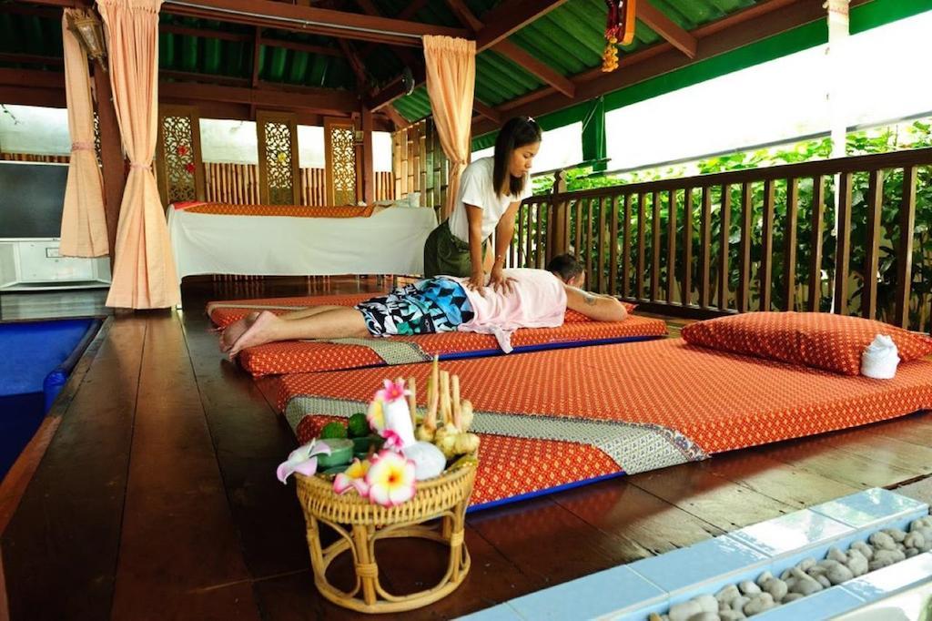 The Expat Hotel Patong Kültér fotó