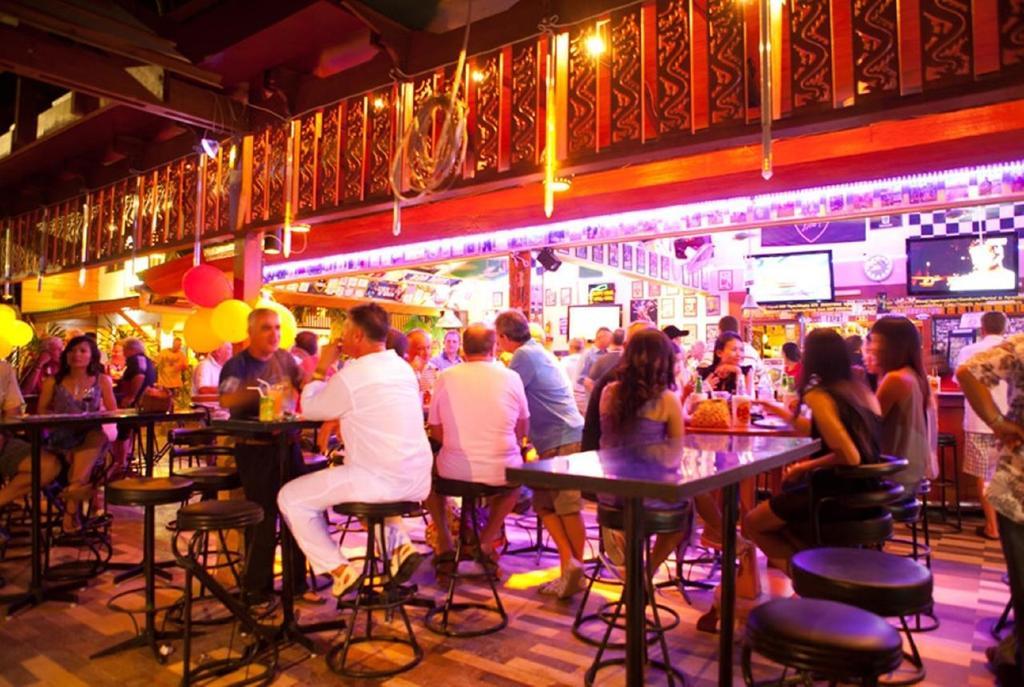 The Expat Hotel Patong Kültér fotó