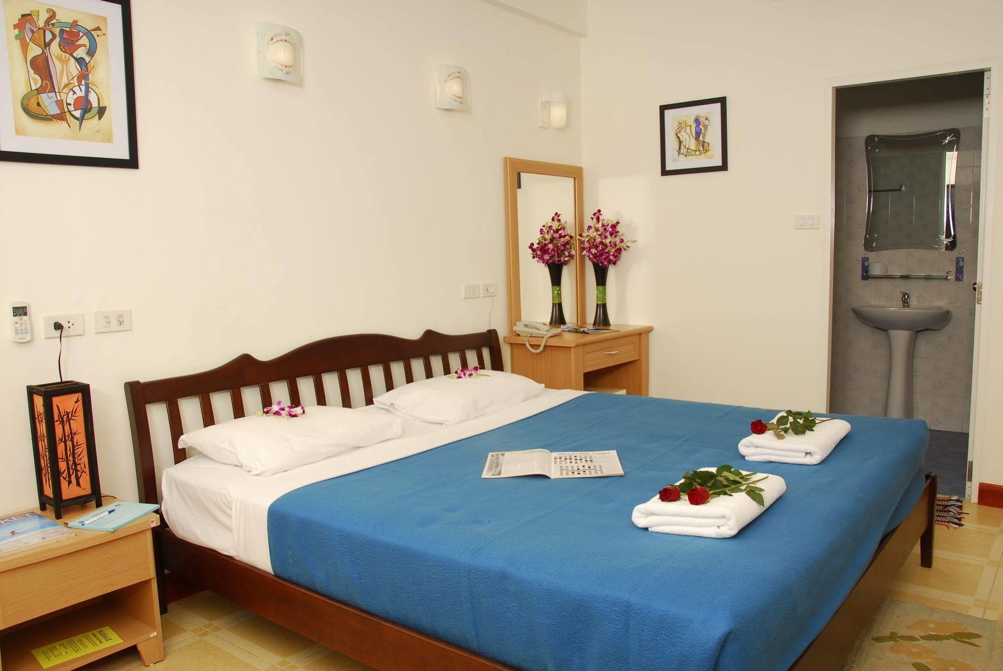 The Expat Hotel Patong Kültér fotó
