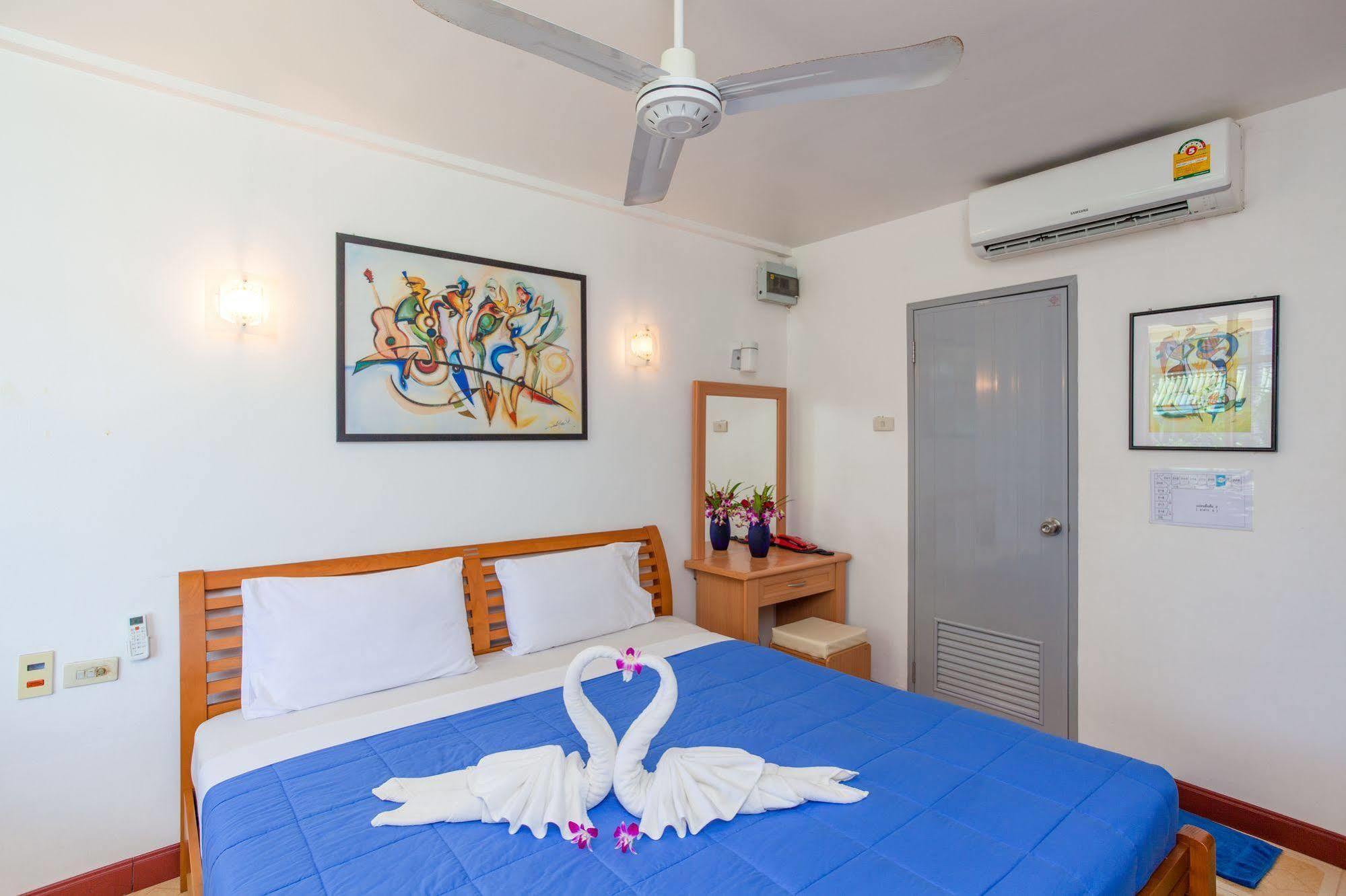 The Expat Hotel Patong Kültér fotó